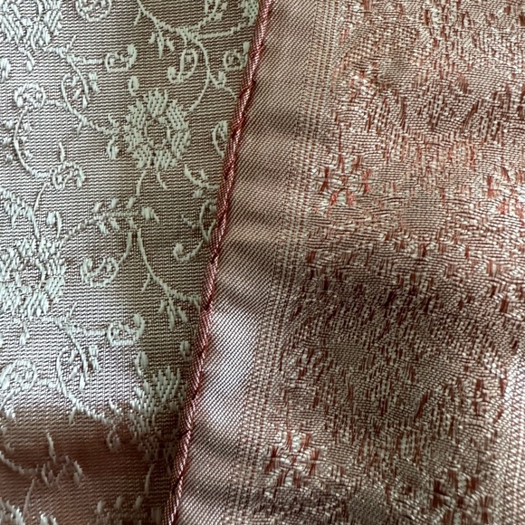 Patterned handsewn edges silkscarf in beige - Picture 2 of 7